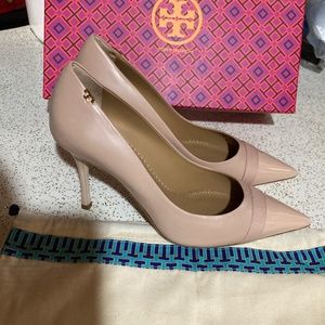 Tory Burch - Penelope Cap Toe Pump - Sand - Size 9